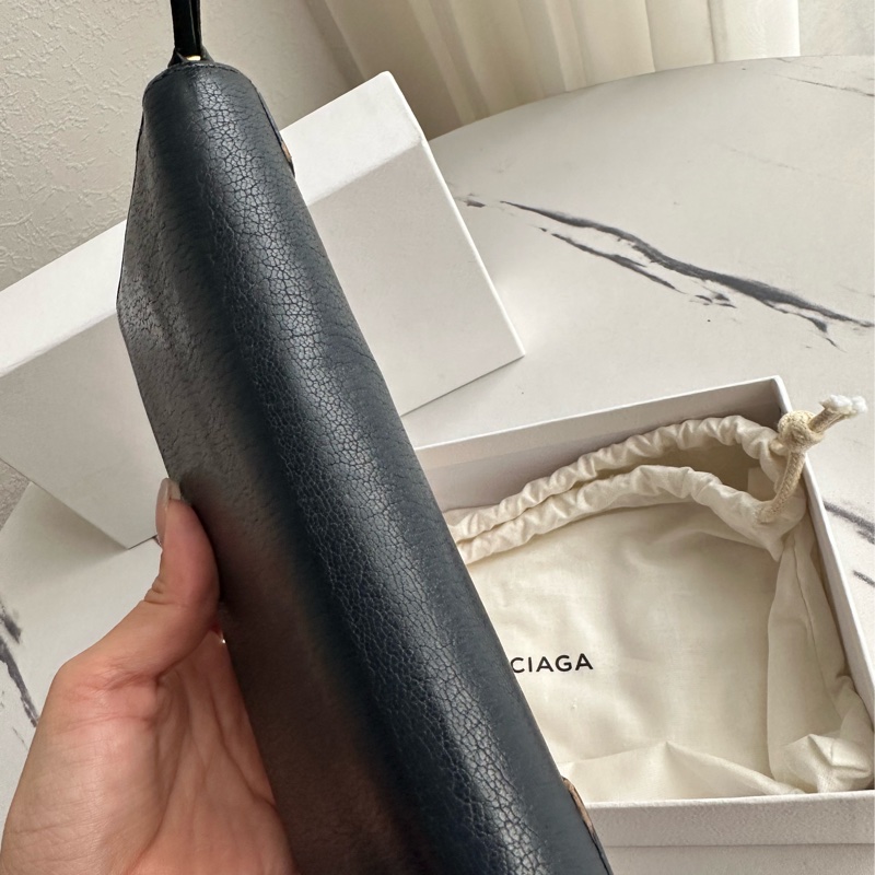 巴黎世家最甜長夾 還是藍色金釦-16