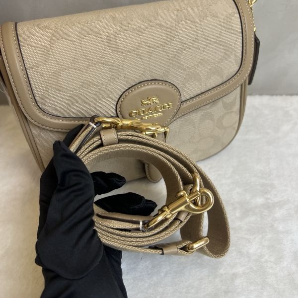 Coach 全新卡其色老花馬鞍包-11