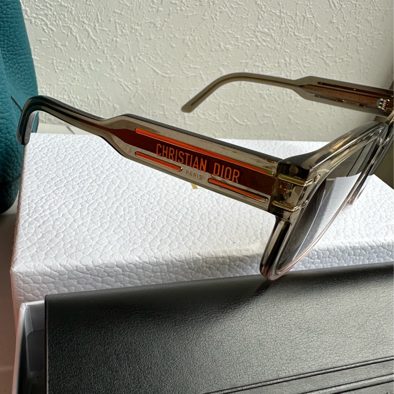 Dior超級美 漸層灰茶墨鏡-1
