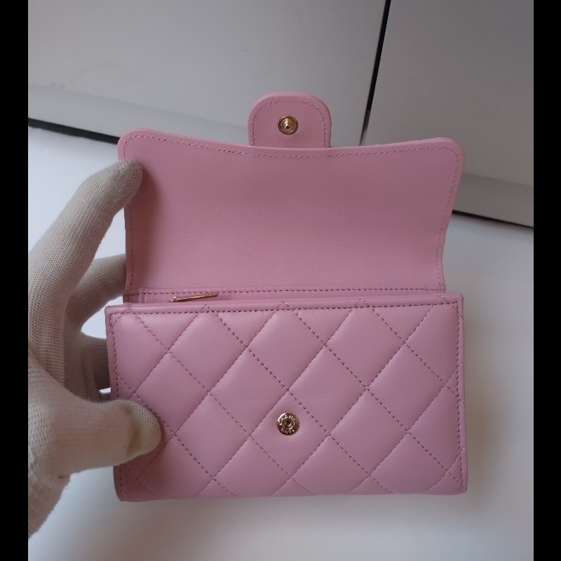 Chanel 粉羊皮菱格下蓋中夾-5