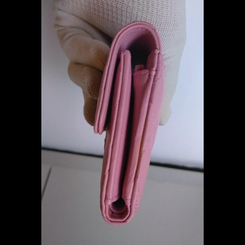 Chanel 粉羊皮菱格下蓋中夾-9