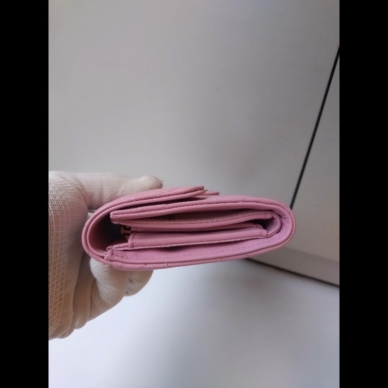Chanel 粉羊皮菱格下蓋中夾-10