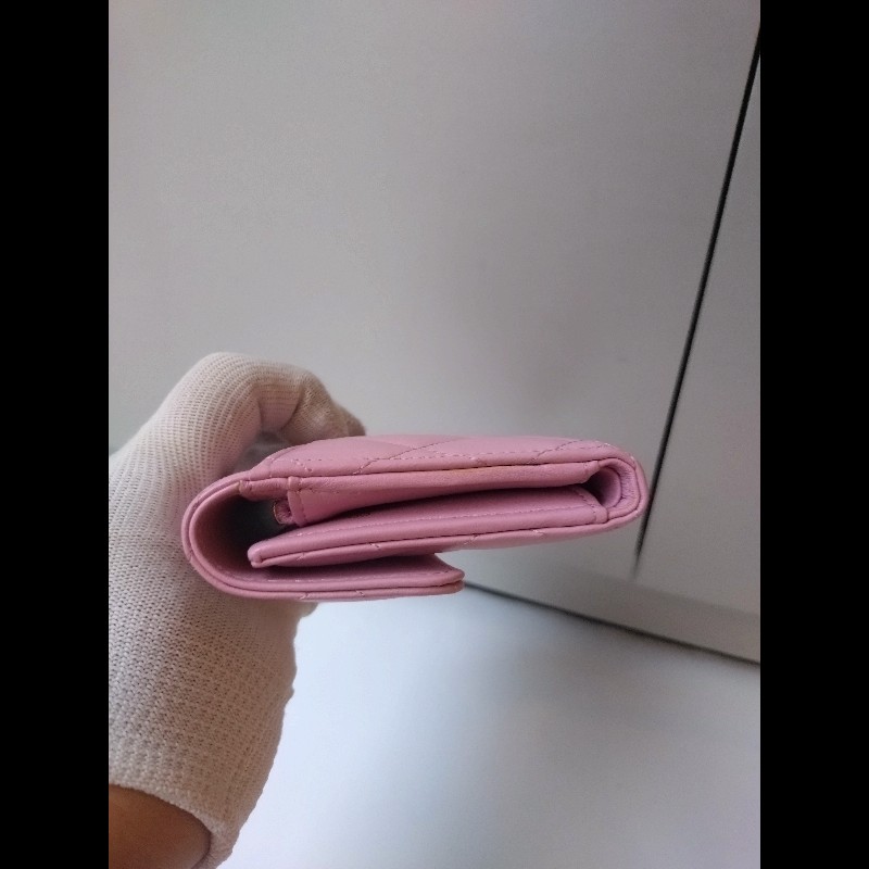 Chanel 粉羊皮菱格下蓋中夾-11