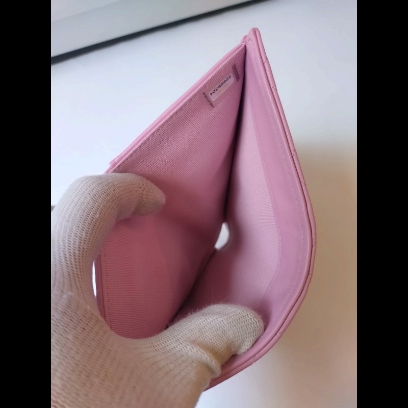 Chanel 粉羊皮菱格下蓋中夾-21