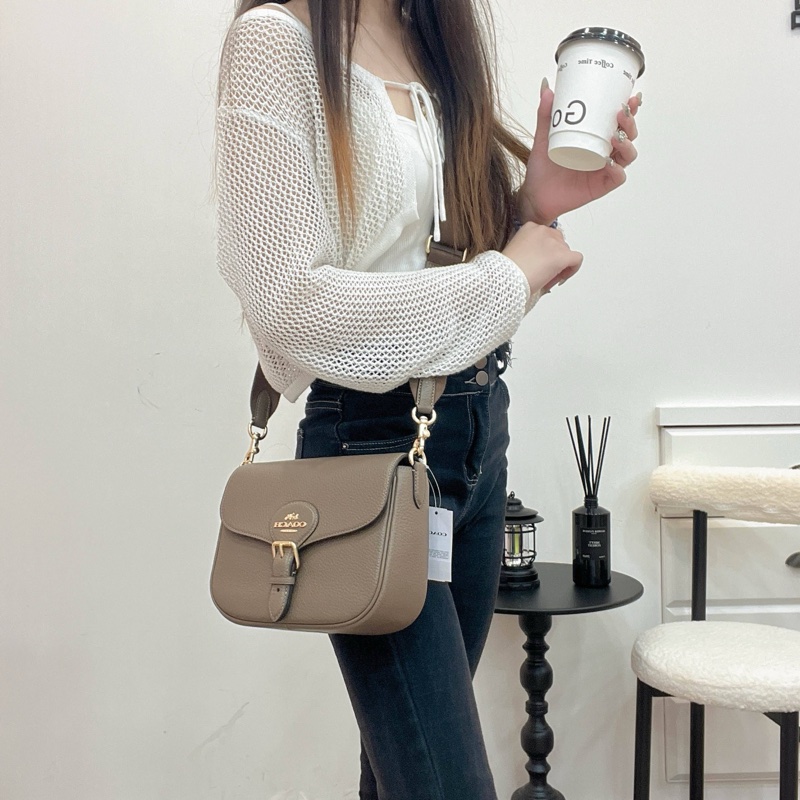 COACH Amelia 馬鞍包-1