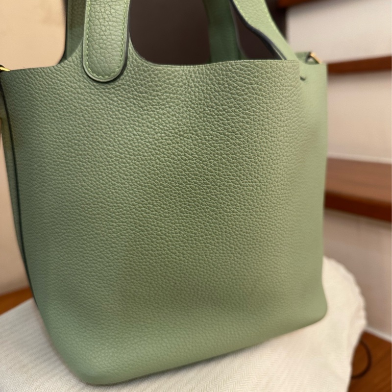 HERMES 牛油果綠PICOTIN18-6