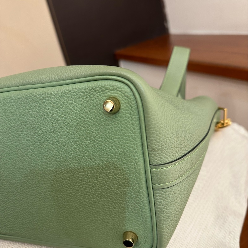 HERMES 牛油果綠PICOTIN18-15