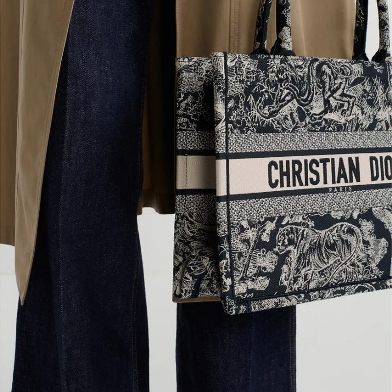 ::Christian Dior:: Dior Book Tote 老虎刺繡小型托特包 Toile de Jouy Reverse 反轉法式印花圖騰-0