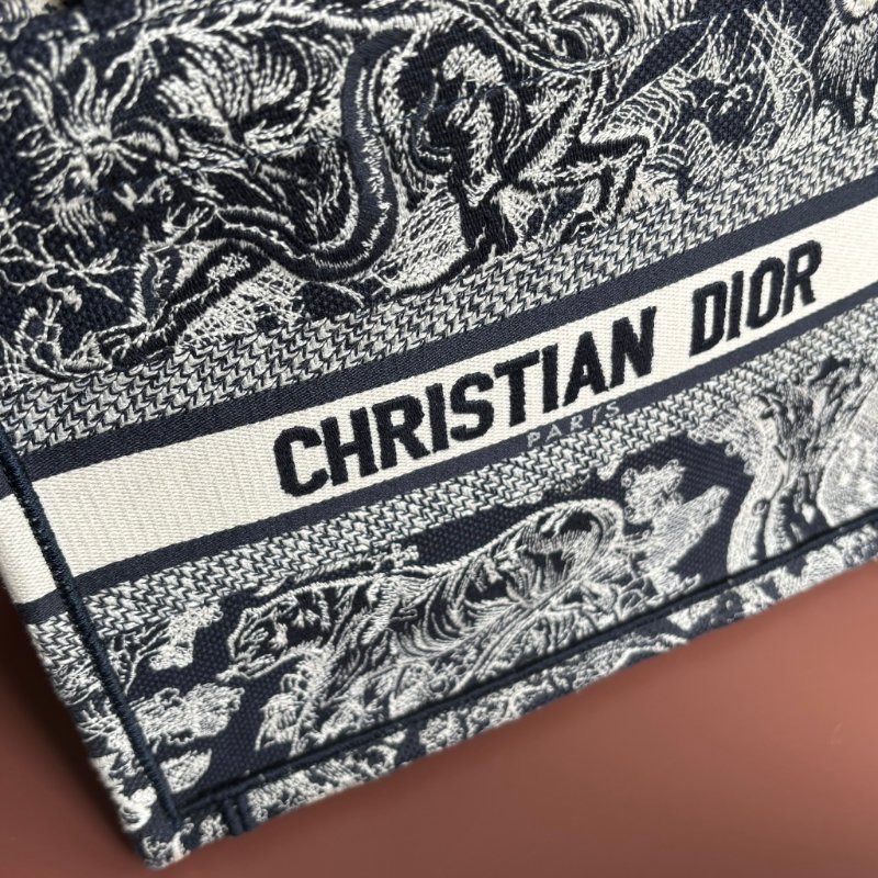 ::Christian Dior:: Dior Book Tote 老虎刺繡小型托特包 Toile de Jouy Reverse 反轉法式印花圖騰-3