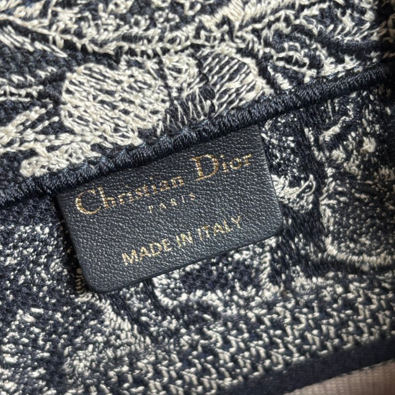 ::Christian Dior:: Dior Book Tote 老虎刺繡小型托特包 Toile de Jouy Reverse 反轉法式印花圖騰-8