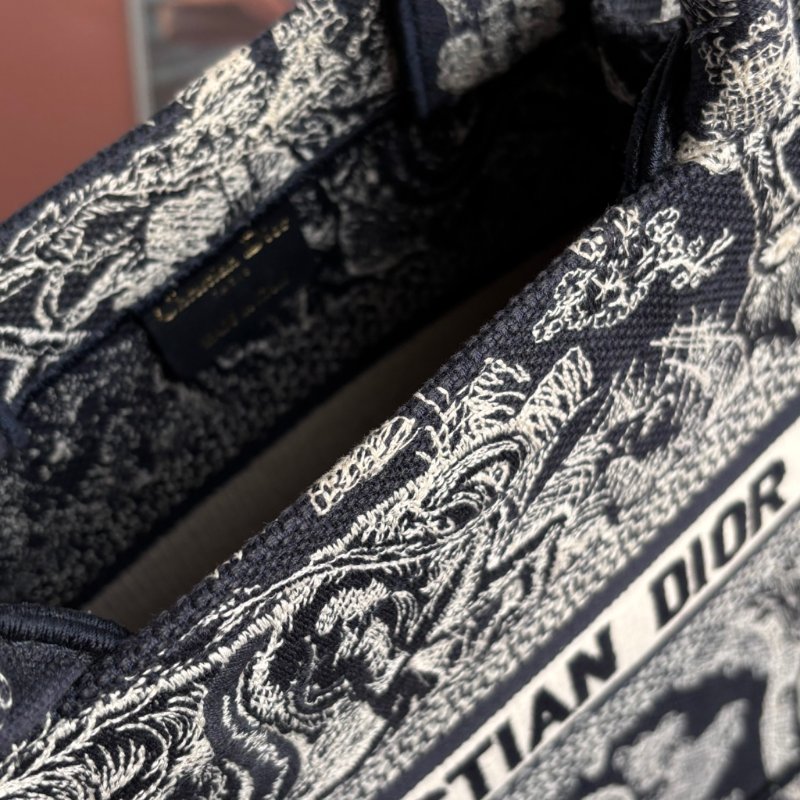 ::Christian Dior:: Dior Book Tote 老虎刺繡小型托特包 Toile de Jouy Reverse 反轉法式印花圖騰-29