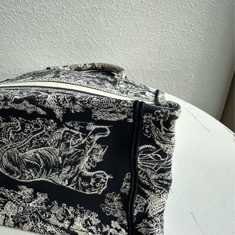 Dior 刺繡動物托特包PM 全館最低-3