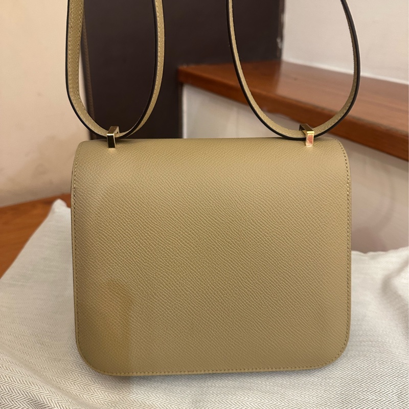 HERMES 新色💕塵埃灰金釦康康19斜背包 未使用-6