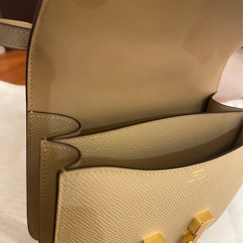 HERMES 新色💕塵埃灰金釦康康19斜背包 未使用-11