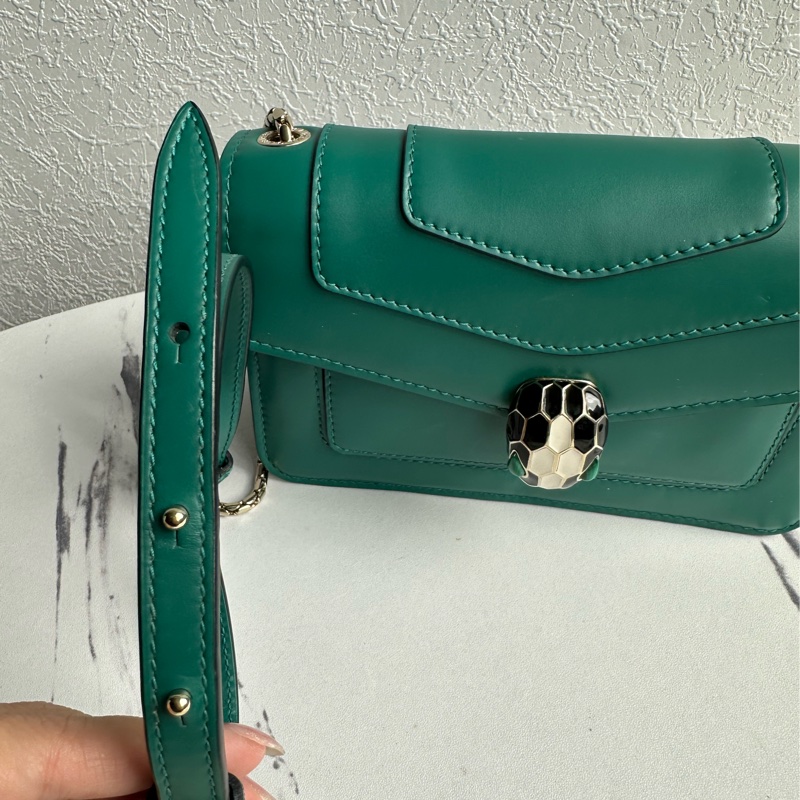 寶格麗 蛇頭鏈包-1