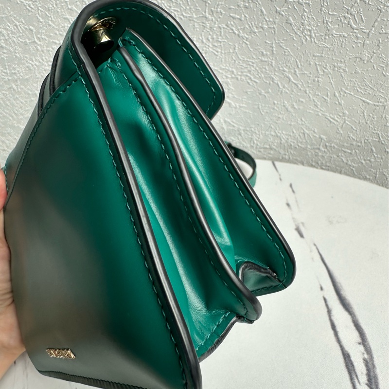 寶格麗 蛇頭鏈包-9