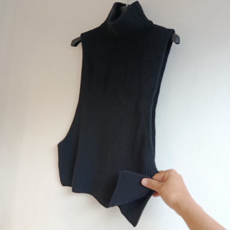 MaxMara -Sabbia 羊絨 寬袖高領馬甲-4