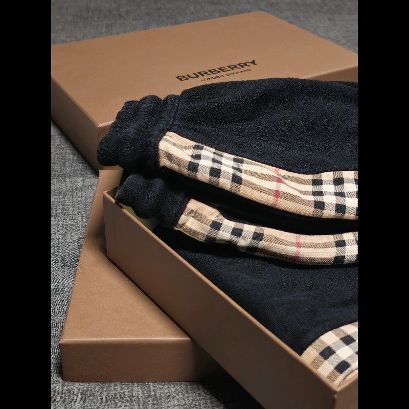 Burberry 格紋飾邊運動棉褲-3