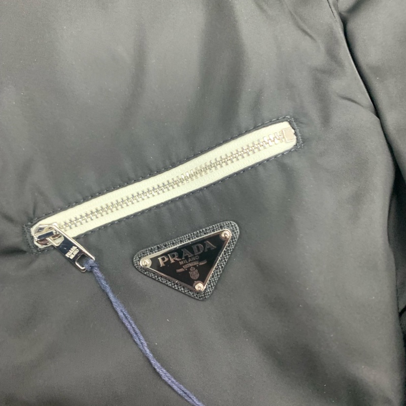 prada尼龍 外套 size 48   全新-2