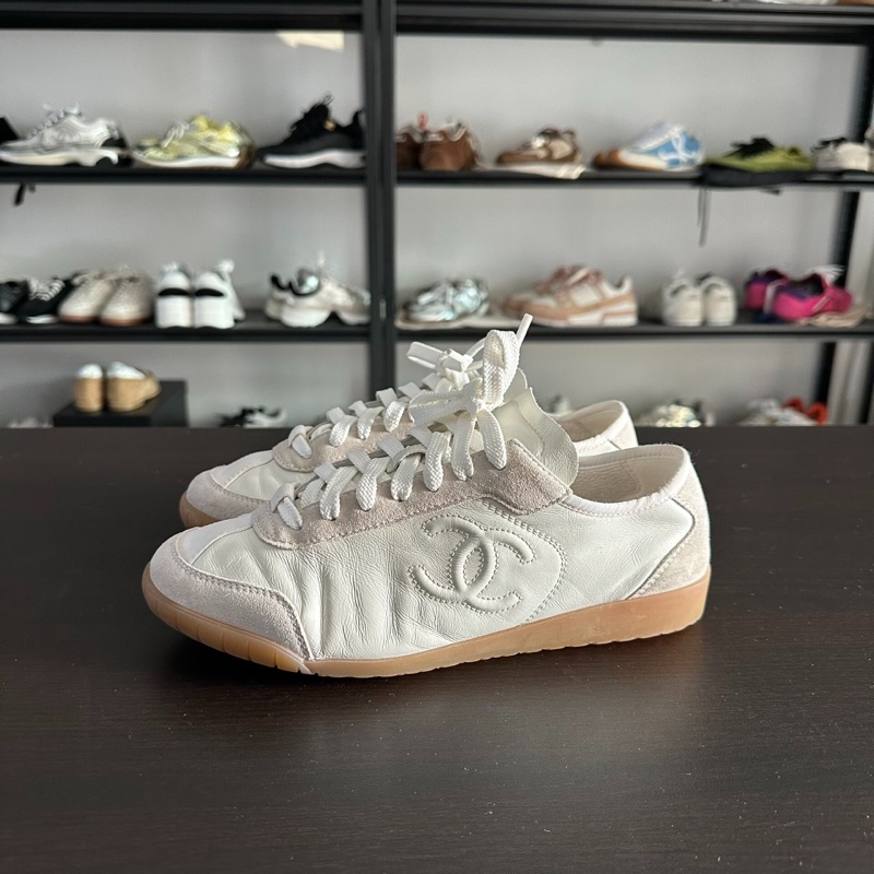 Chanel香奈兒白色小羊皮雙c德訓鞋 38碼98新-0