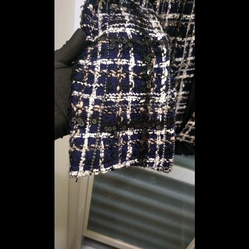 Chanel 深藍底白格加亮片軟呢外套-2