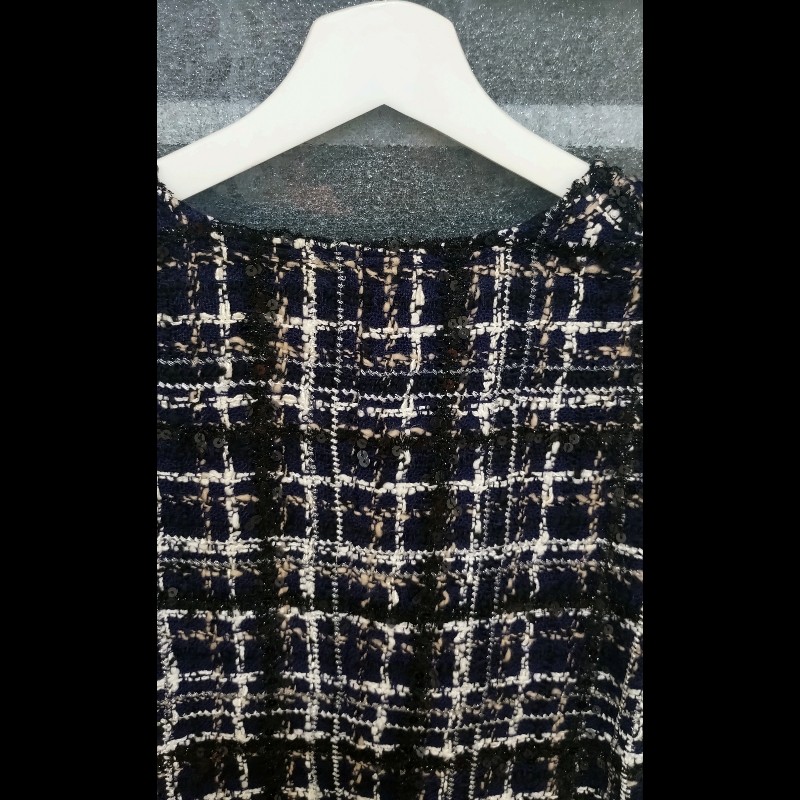 Chanel 深藍底白格加亮片軟呢外套-16