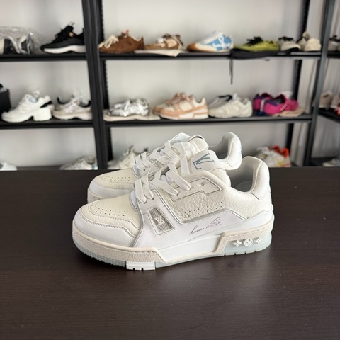 lv 路易威登trainer白水泥女款 35碼 98新