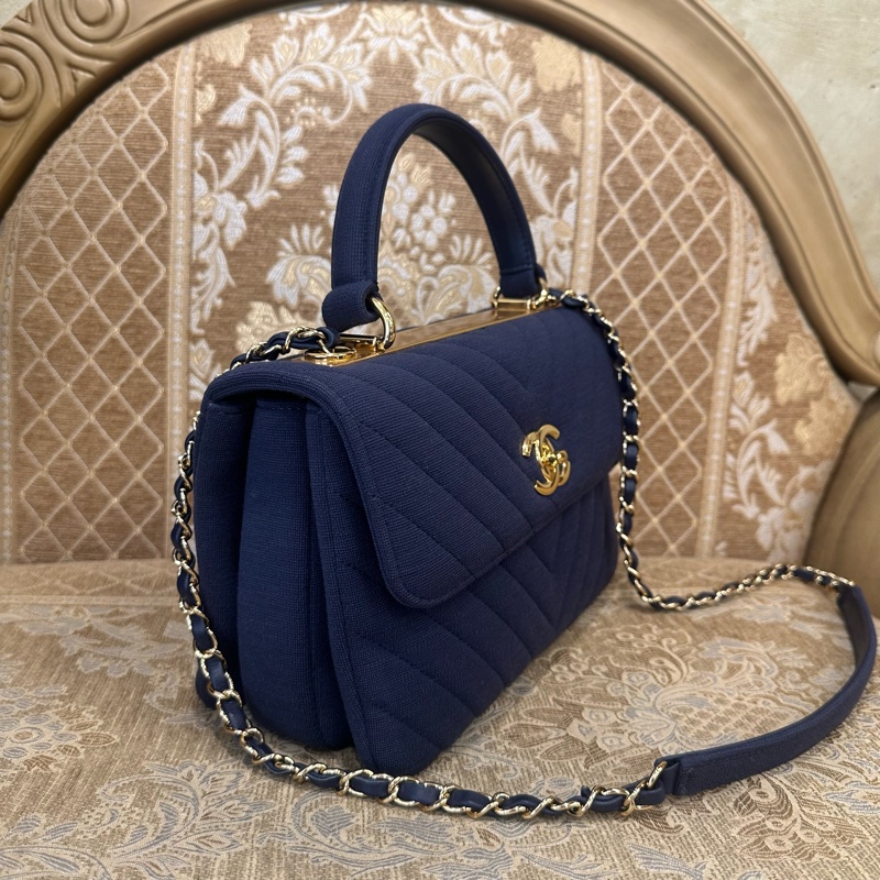 Chanel 深藍布面山型紋金釦TrendyCC手提肩背包 A92236-2