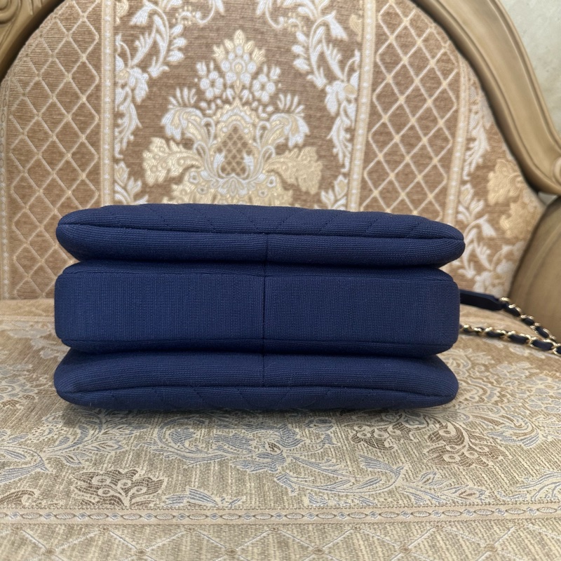 Chanel 深藍布面山型紋金釦TrendyCC手提肩背包 A92236-4