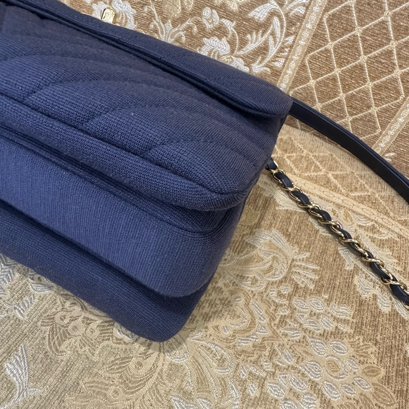 Chanel 深藍布面山型紋金釦TrendyCC手提肩背包 A92236-6