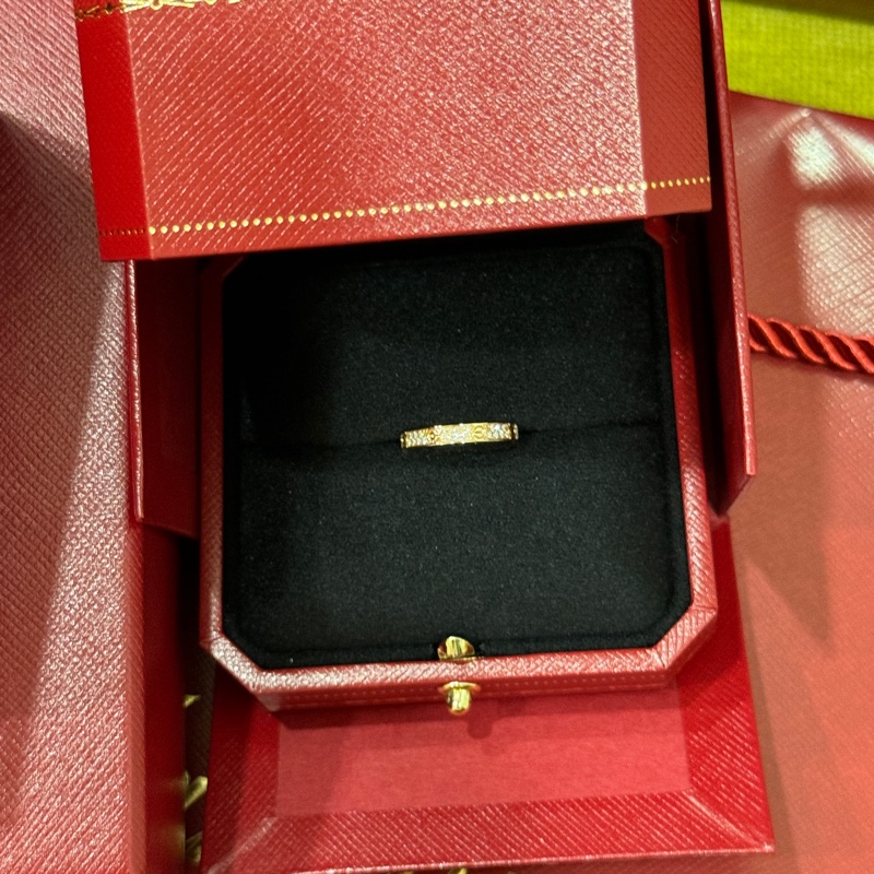 Cartier 經典款 滿鑽love戒指-5