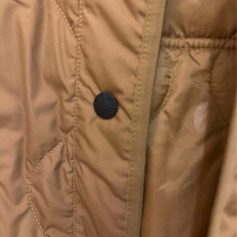 the north face 北臉台灣沒有款 大地色系實穿鋪面外套，可單穿可當中間層搭配-1