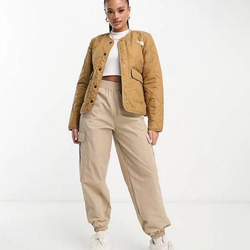 the north face 北臉台灣沒有款 大地色系實穿鋪面外套，可單穿可當中間層搭配-11