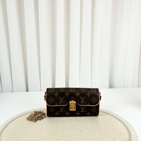 Lv/路易威登  芯片款 Camille老花鏈條包 經典棕色老花 實用百搭