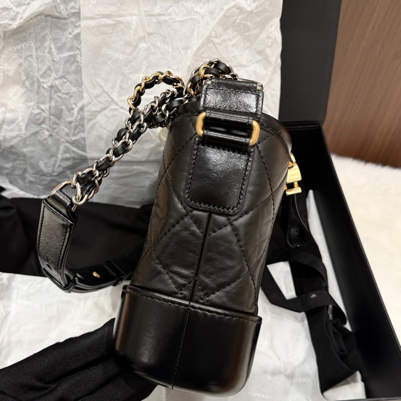 🌷新款芯片款!Chanel 香奈兒 Gabrielle 復古小牛皮 流浪包 黑色小號-4