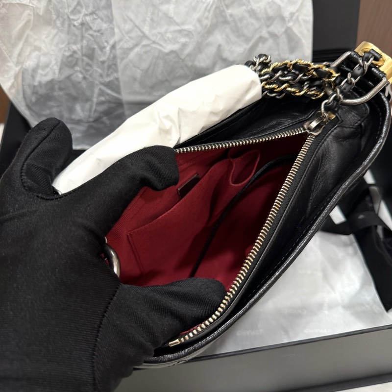 🌷新款芯片款!Chanel 香奈兒 Gabrielle 復古小牛皮 流浪包 黑色小號-5