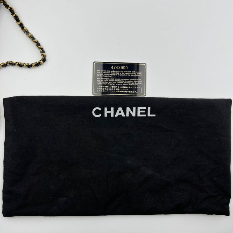 香奈兒 黑色漆皮菱格紋金扣單肩包-2