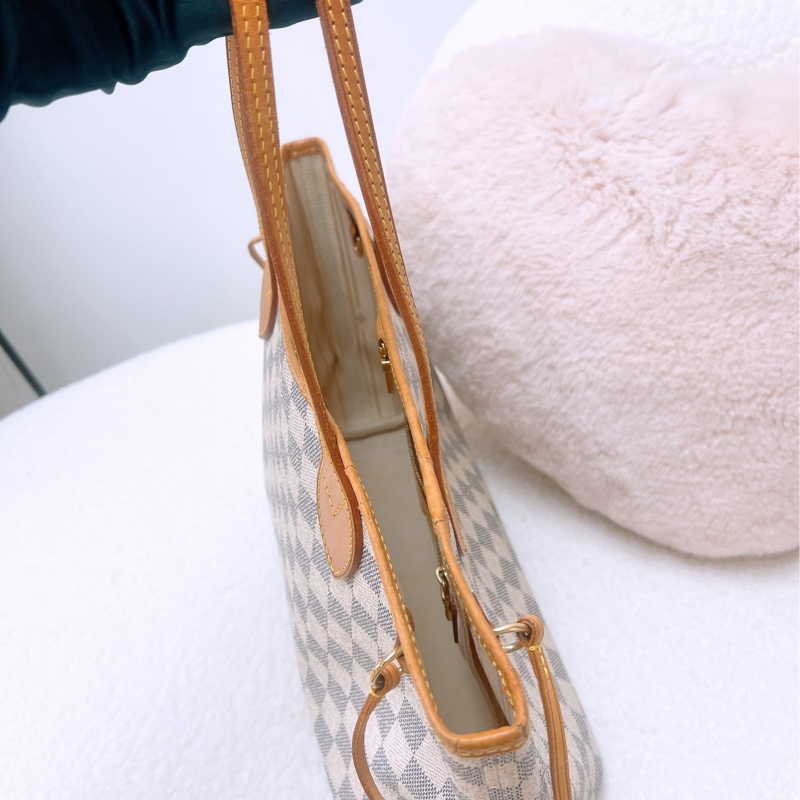 Lv neverfull Pm 白色棋盤托特包-10