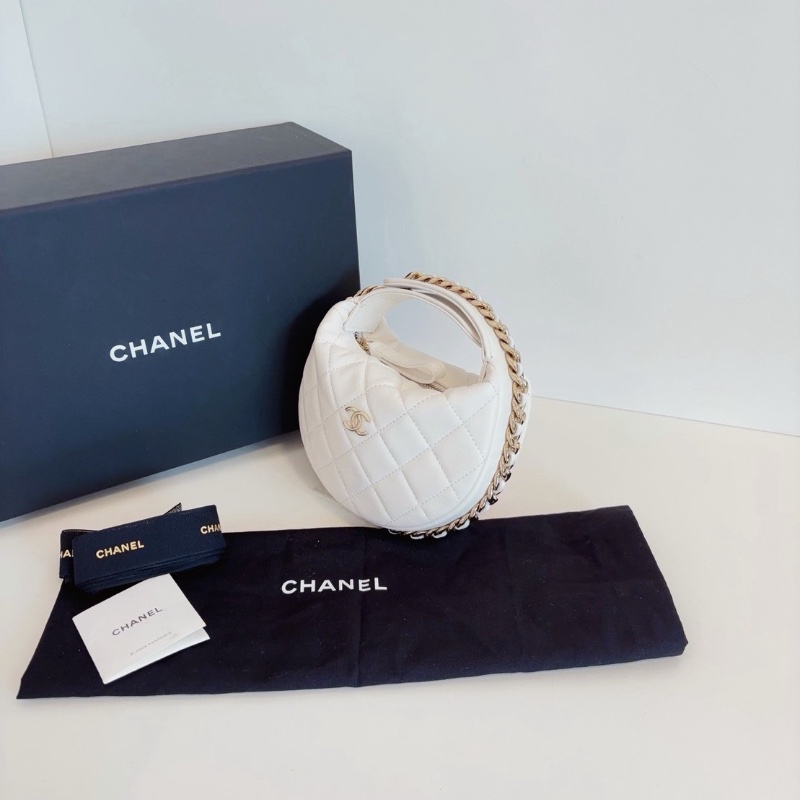 Chanel 23c Pouch白金呼啦圈月牙包 16*16*5.5  全新閒置塵袋-4