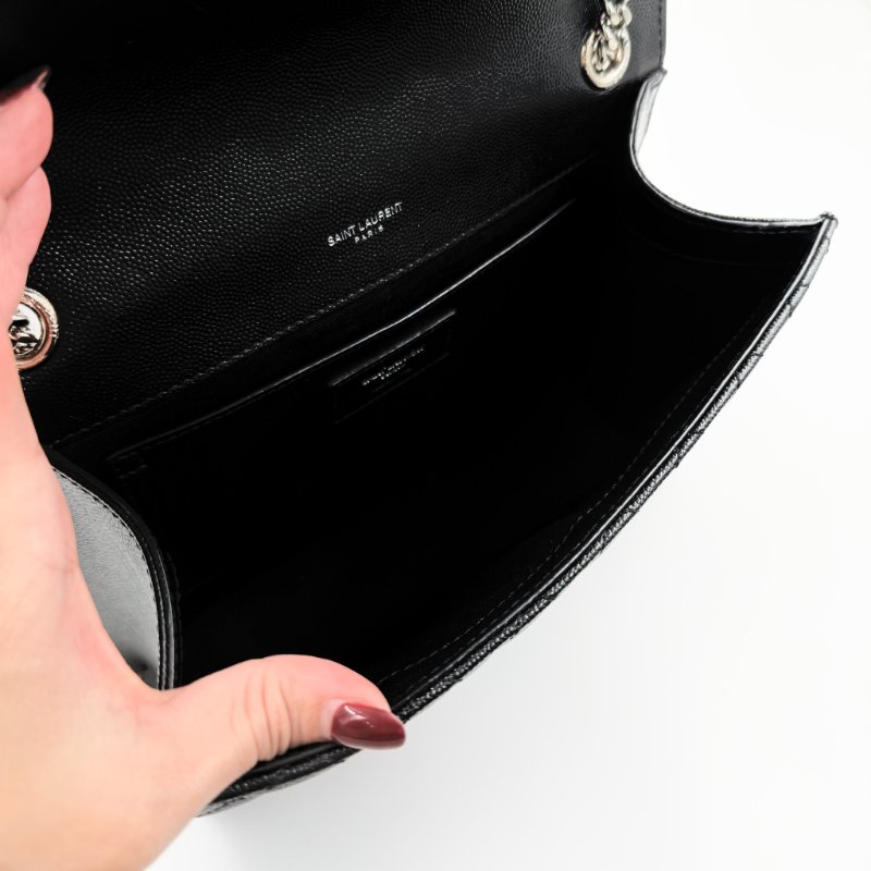 Saint Laurent - 黑色銀釦魚子醬信封包╻ MM-12