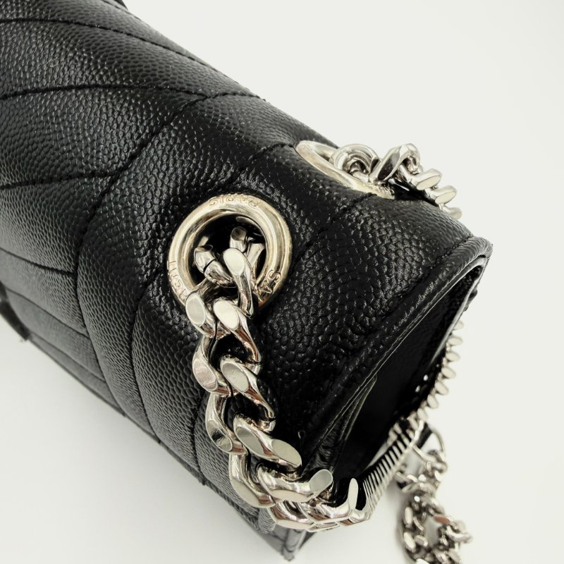 Saint Laurent - 黑色銀釦魚子醬信封包╻ MM-15