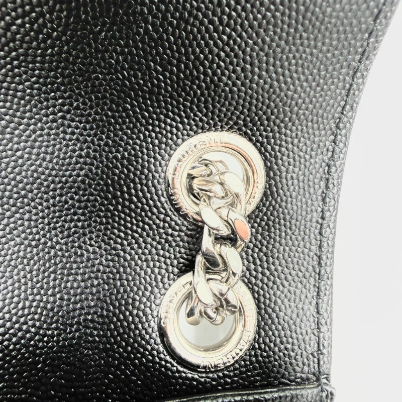 Saint Laurent - 黑色銀釦魚子醬信封包╻ MM-21