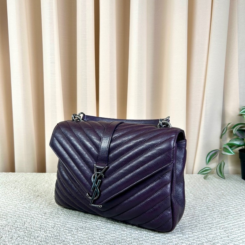 YSL聖羅蘭信封紫銀郵差包 可手提斜挎單肩 包身很柔軟的小牛皮材質 可鹽可甜隨意好搭配 容量實用 日常百搭-3