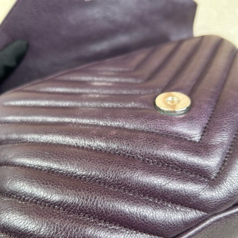 YSL聖羅蘭信封紫銀郵差包 可手提斜挎單肩 包身很柔軟的小牛皮材質 可鹽可甜隨意好搭配 容量實用 日常百搭-19