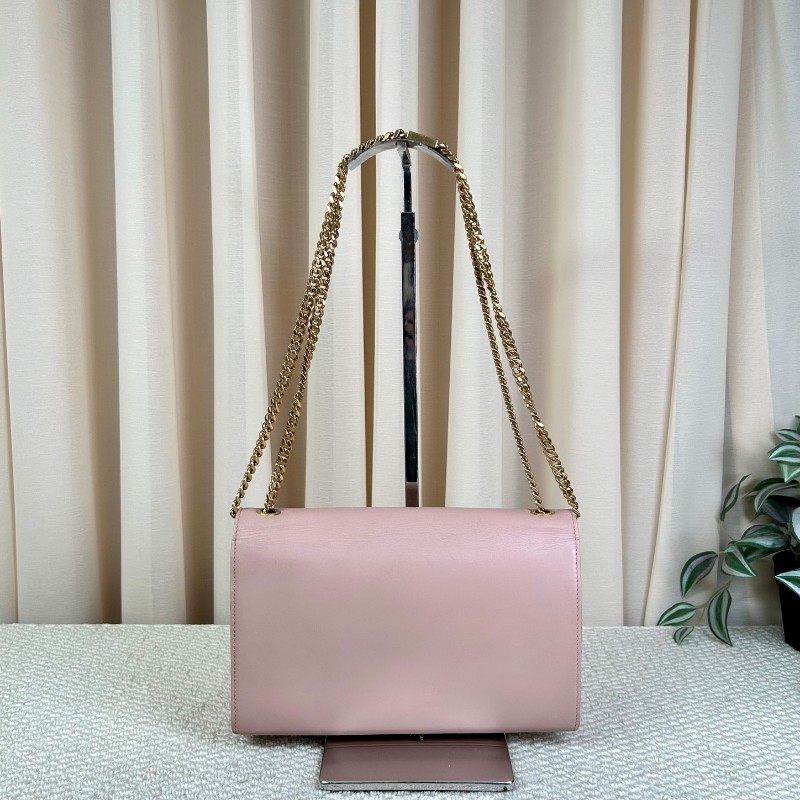 YSL聖羅蘭 Kate粉色鏈條包 粉金配色 光面牛皮 流蘇裝飾 YSL標誌 金色鏈條 可單肩可斜挎 顏色溫柔 日常百搭-1
