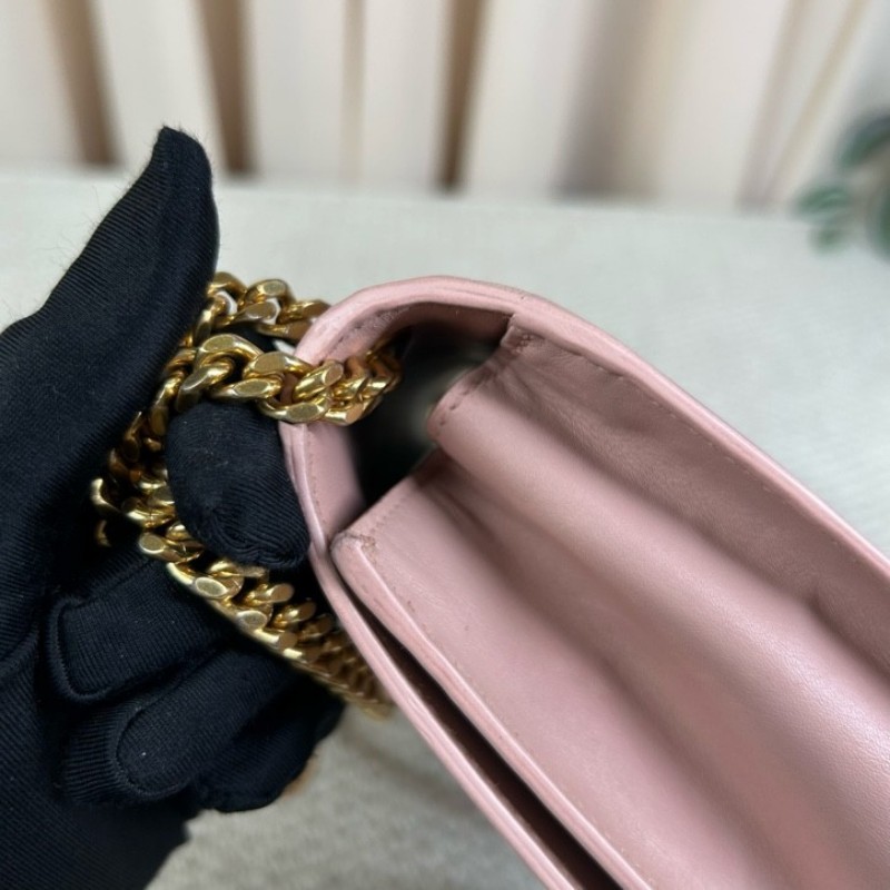 YSL聖羅蘭 Kate粉色鏈條包 粉金配色 光面牛皮 流蘇裝飾 YSL標誌 金色鏈條 可單肩可斜挎 顏色溫柔 日常百搭-25