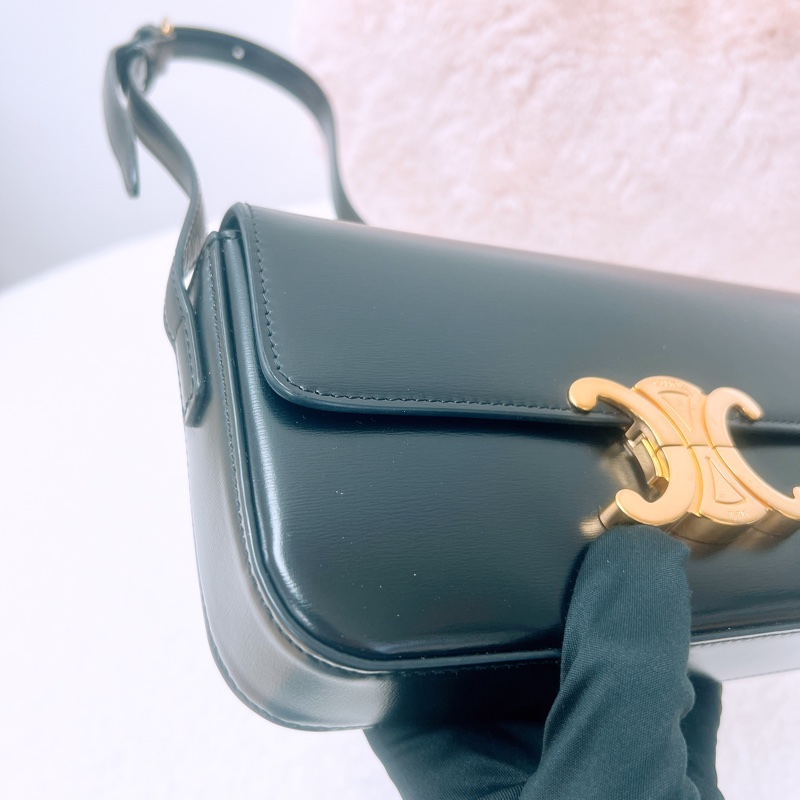 Celine triomphe claude 凱旋門黑色腋下包-4