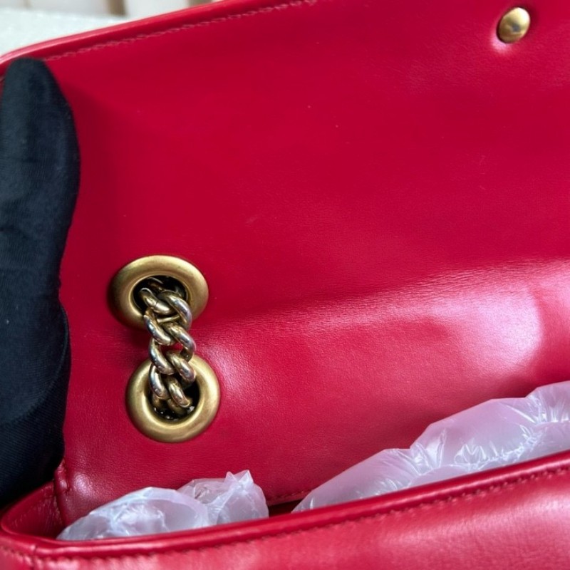 古驰Gucci Marmont系列马蒙26 红色金色复古双G徽标心形压印 皮革 链条翻盖包 单肩包斜挎包 百搭经典 时尚宠儿-16