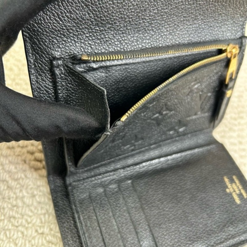 LV路易威登老花三折壓紋錢包 黑色金扣款 經典老花圖案 三折設計拿在手裡小巧方便 容量也夠-14