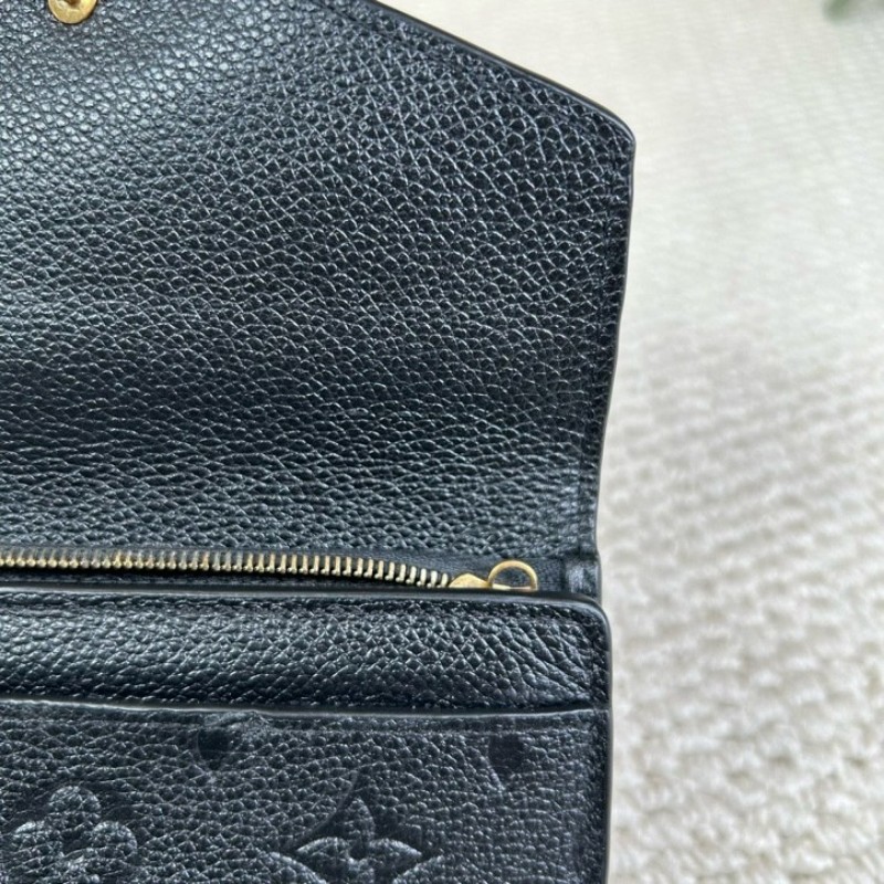 LV路易威登老花三折壓紋錢包 黑色金扣款 經典老花圖案 三折設計拿在手裡小巧方便 容量也夠-16